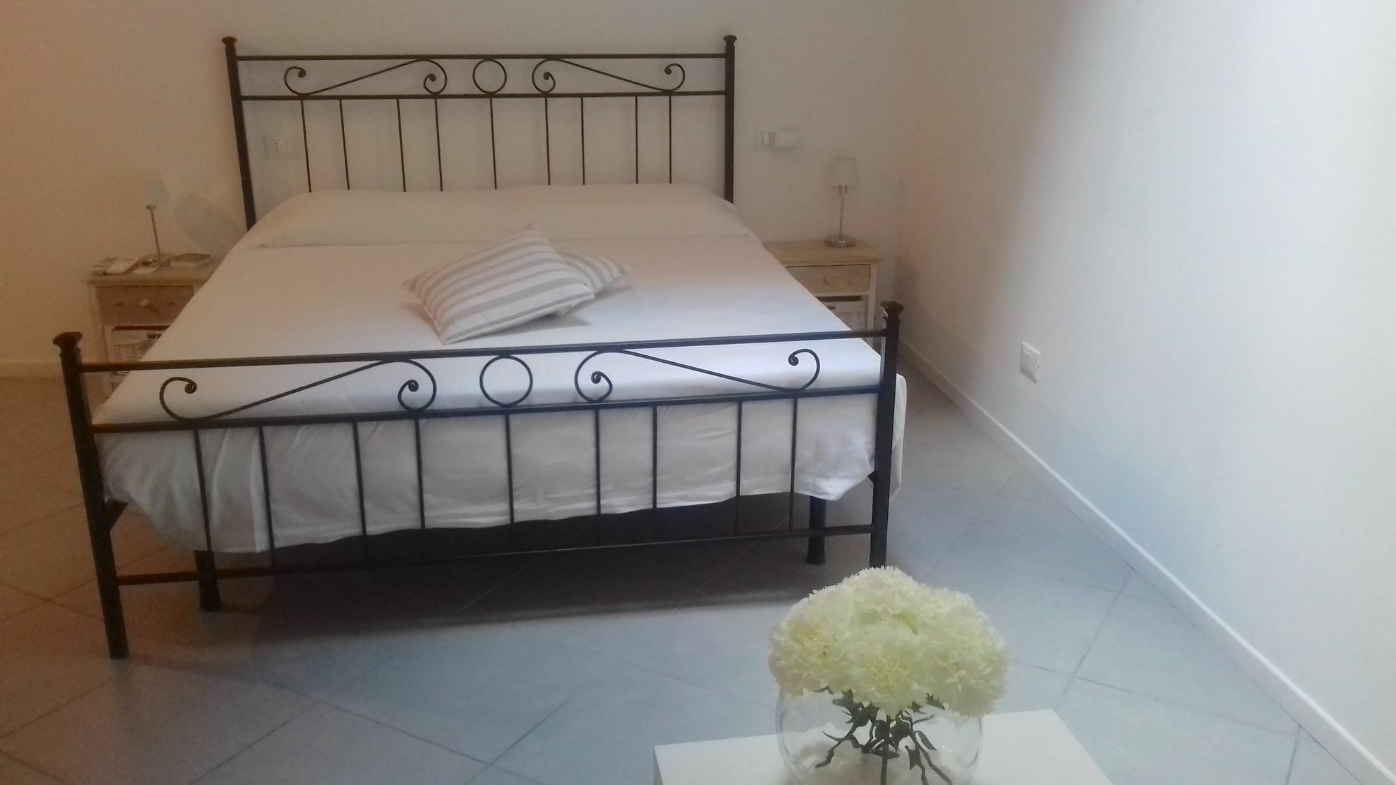 Lake Como Fontana Rooms מראה חיצוני תמונה